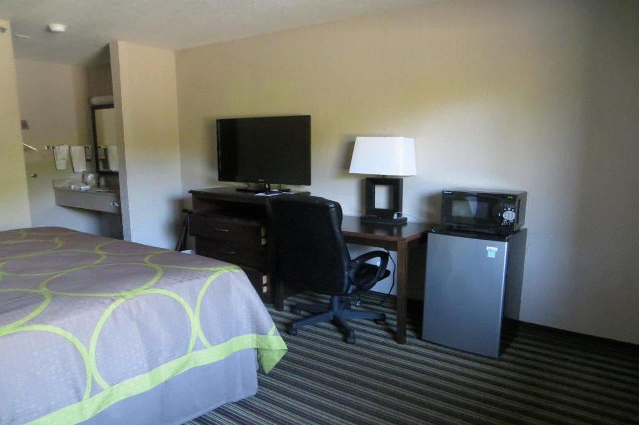 Super 8 By Wyndham Fort Myers Eksteriør billede